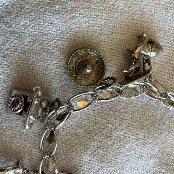 Vintage Sterling Silver Charm Bracelet with Charms - Picture 5 of 7